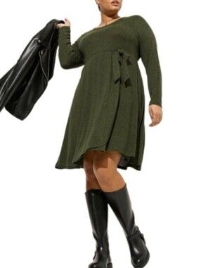 Torrid green stretch knee length faux wrap bow cute plus size dress size 2, 2x